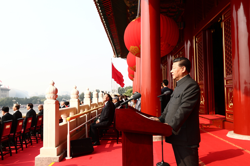 10月1日上午，慶祝中華人民共和國(guó)成立70周年大會(huì)在北京天安門(mén)廣場(chǎng)隆重舉行。中共中央總書(shū)記、國(guó)家主席、中央軍委主席習(xí)近平發(fā)表重要講話。