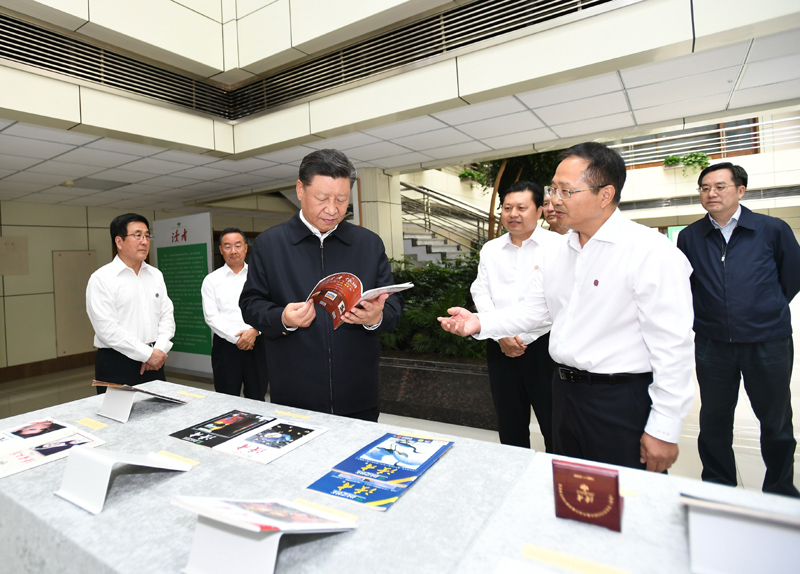 8月19日至22日，中共中央總書記、國家主席、中央軍委主席習近平在甘肅考察。這是21日下午，習近平在讀者出版集團有限公司考察。